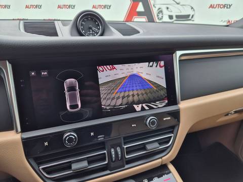 2022 Porsche Macan — sličica 21