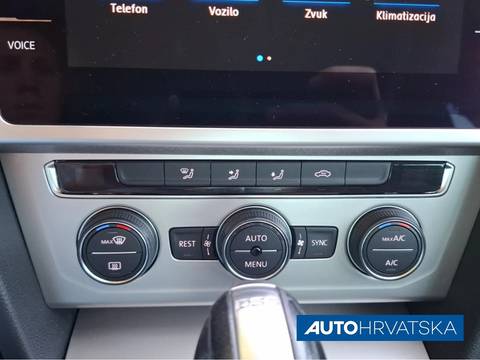 2019 Volkswagen Passat — sličica 20