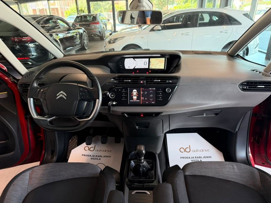 2020 Citroën C4 Spacetourer — fotografija 14