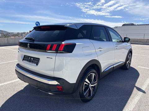 2018 Peugeot 3008 — sličica 12