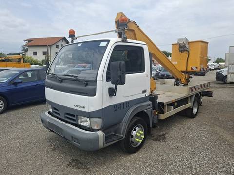 2007 Nissan Cabstar