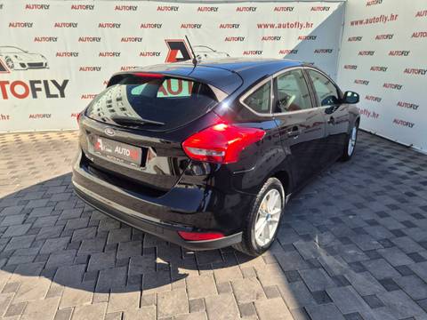 2018 Ford Focus — sličica 8