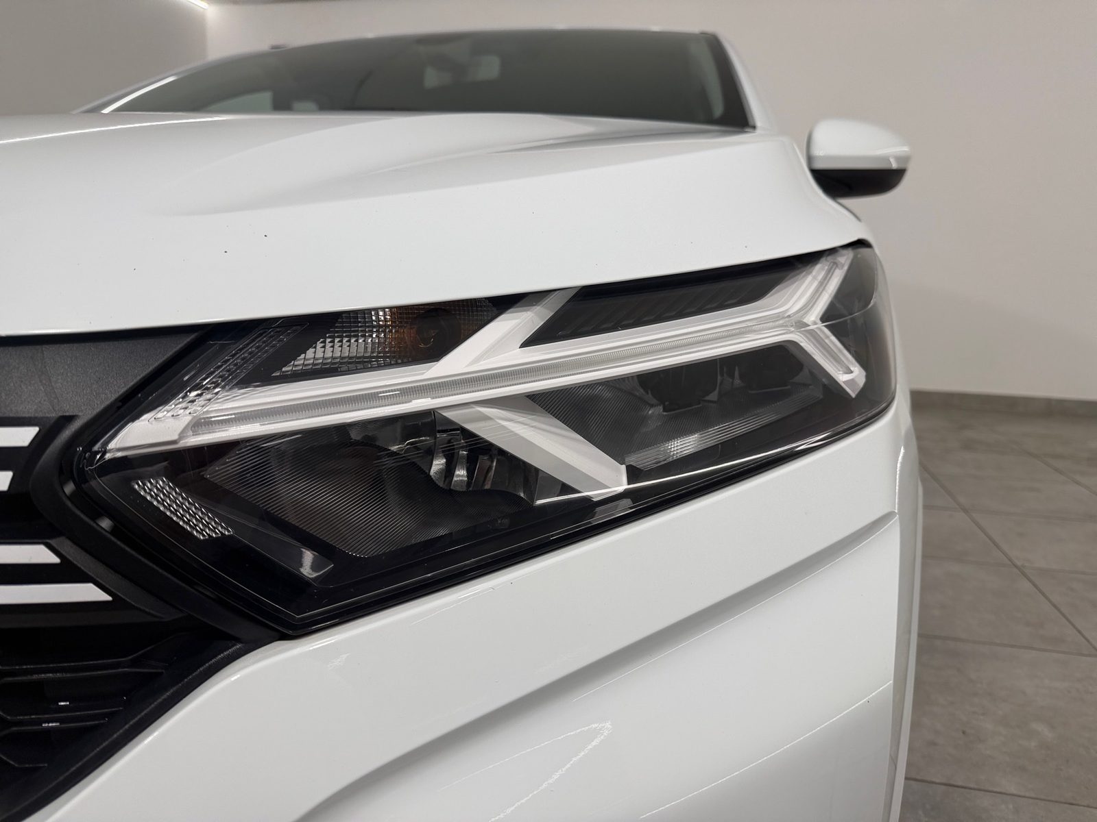 2023 Dacia Sandero — fotografija 10