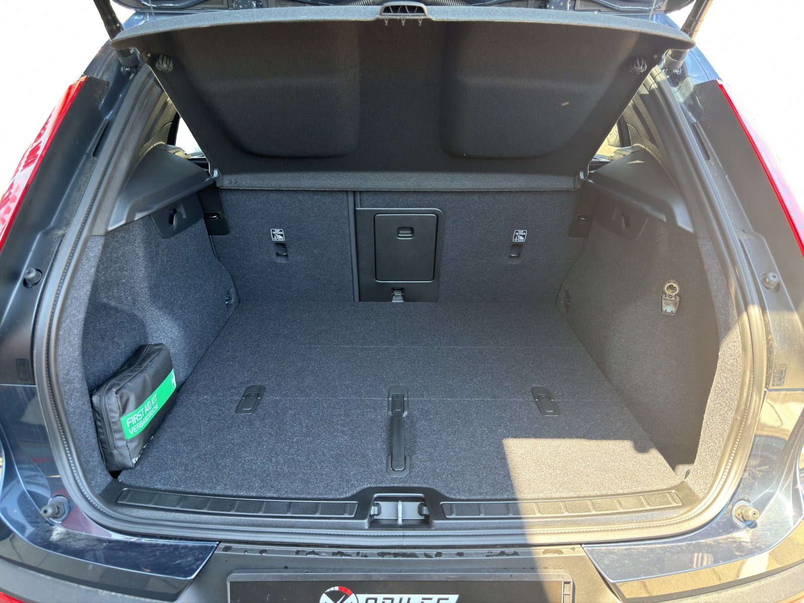 2026 Volvo XC40 — fotografija 18
