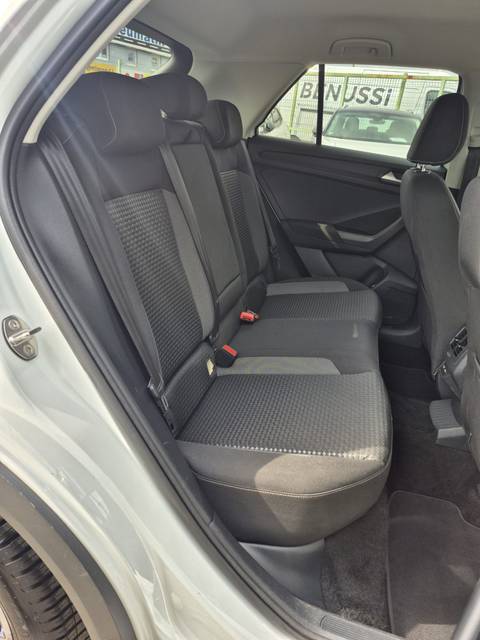 2021 Volkswagen T-Roc — sličica 15