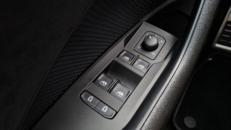2021 Škoda Octavia — fotografija 27