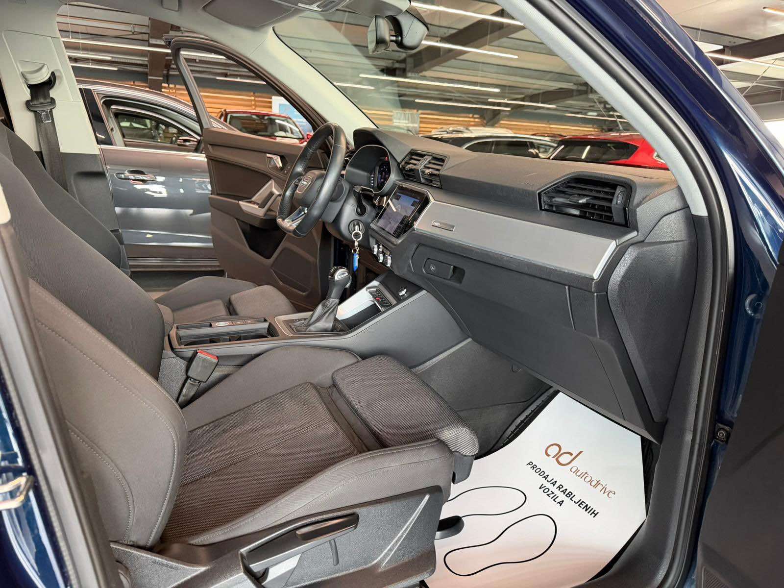 2019 Audi Q3 — fotografija 19