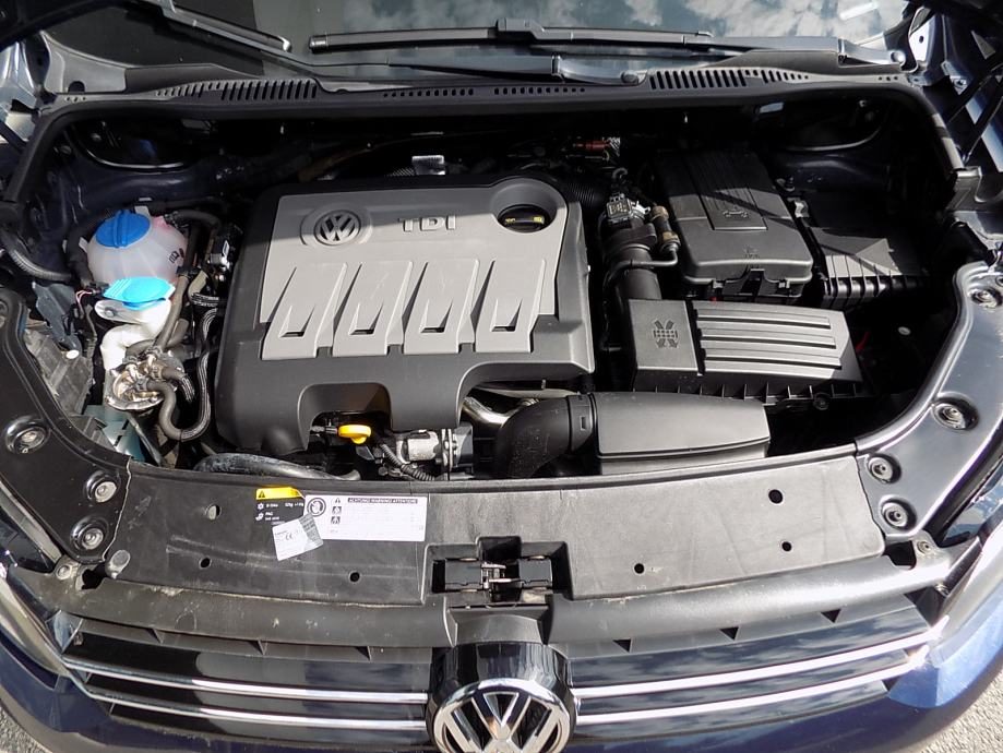 2014 Volkswagen Touran — fotografija 25