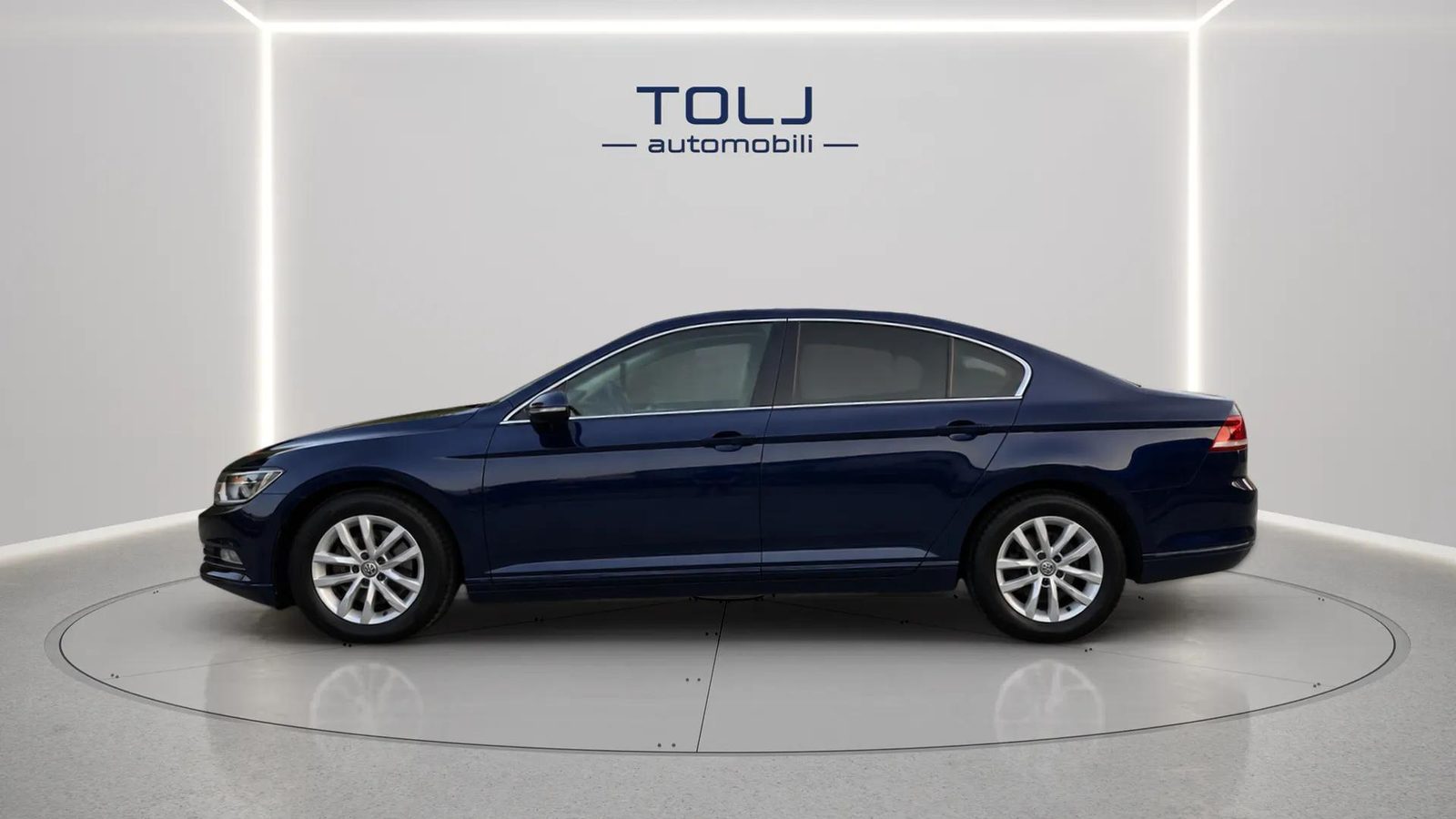 2019 Volkswagen Passat — fotografija 4