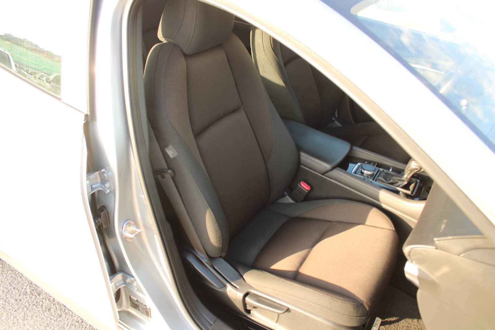 2023 Mazda 3 — fotografija 12