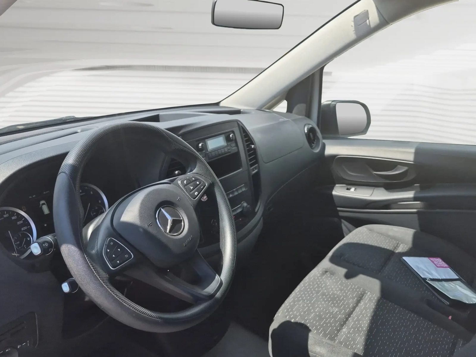 2022 Mercedes-Benz Vito — fotografija 9