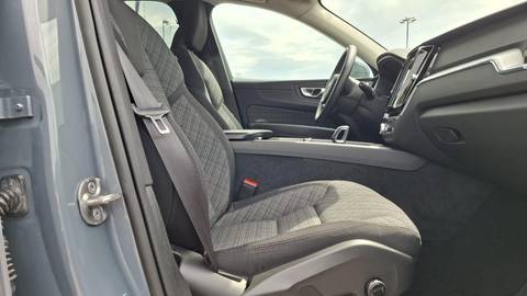 2023 Volvo XC60 — sličica 5