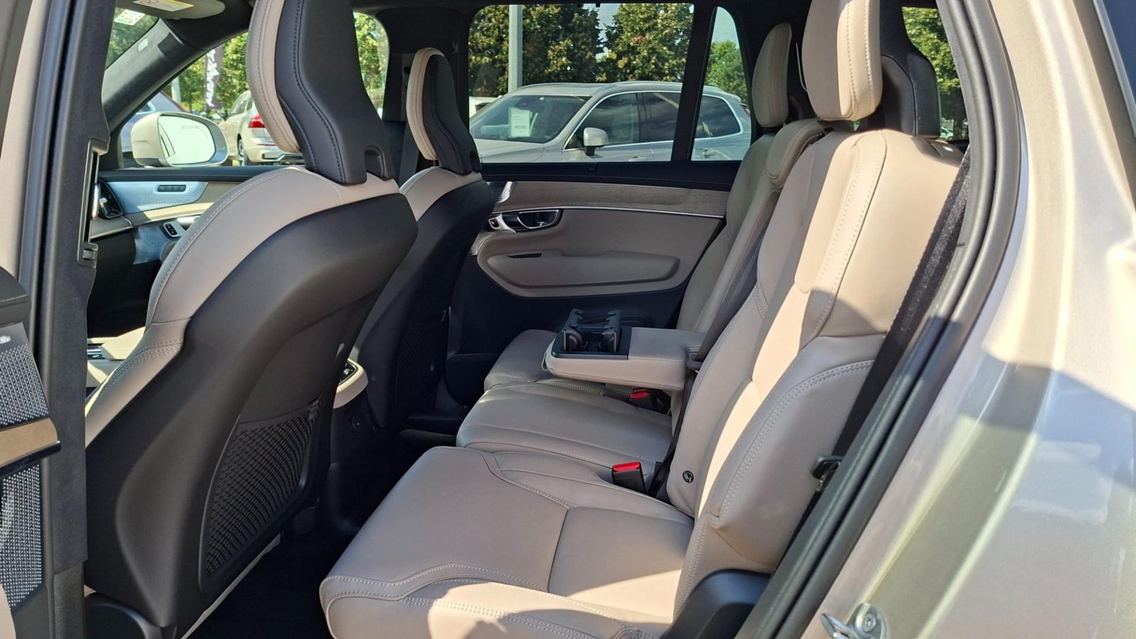 2026 Volvo XC90 — fotografija 4