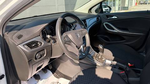 2021 Opel Astra — sličica 16