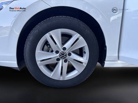 2025 Volkswagen Golf — sličica 27