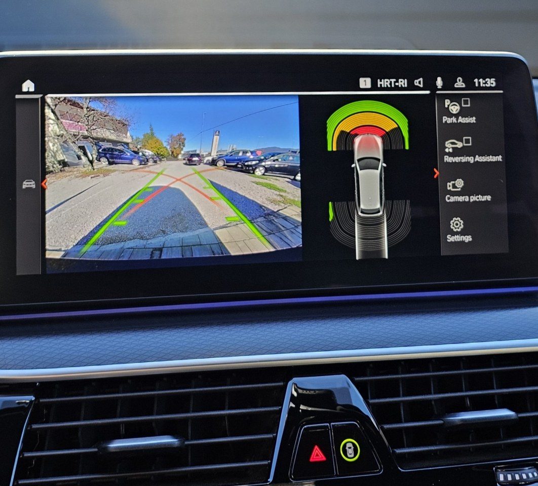 2021 BMW Serija 5 — fotografija 16