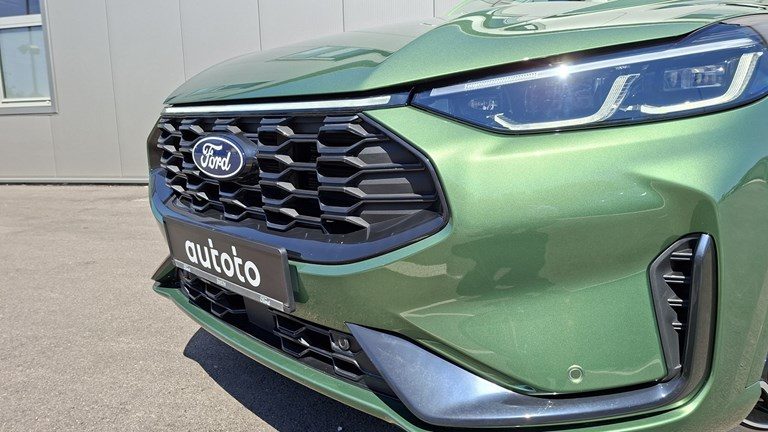 2025 Ford Kuga — fotografija 28