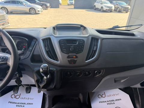 2015 Ford Transit — sličica 18