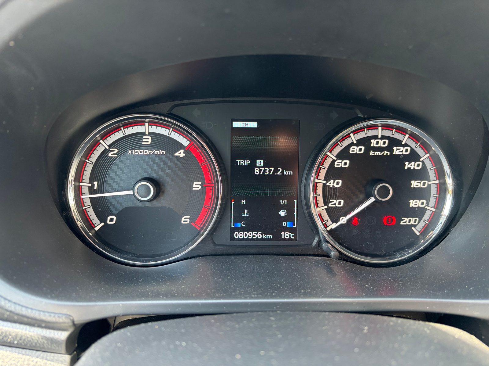 2021 Mitsubishi L-200 — fotografija 9