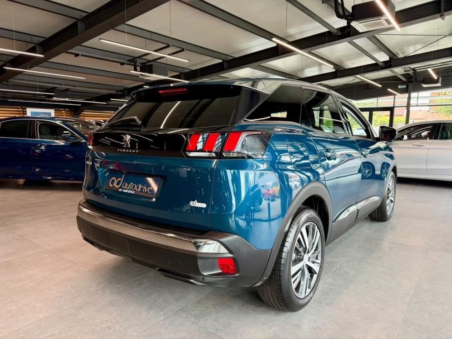 2023 Peugeot 3008 — fotografija 7