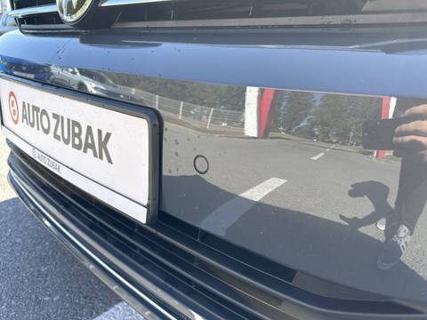 2022 Volkswagen Touran — sličica 14