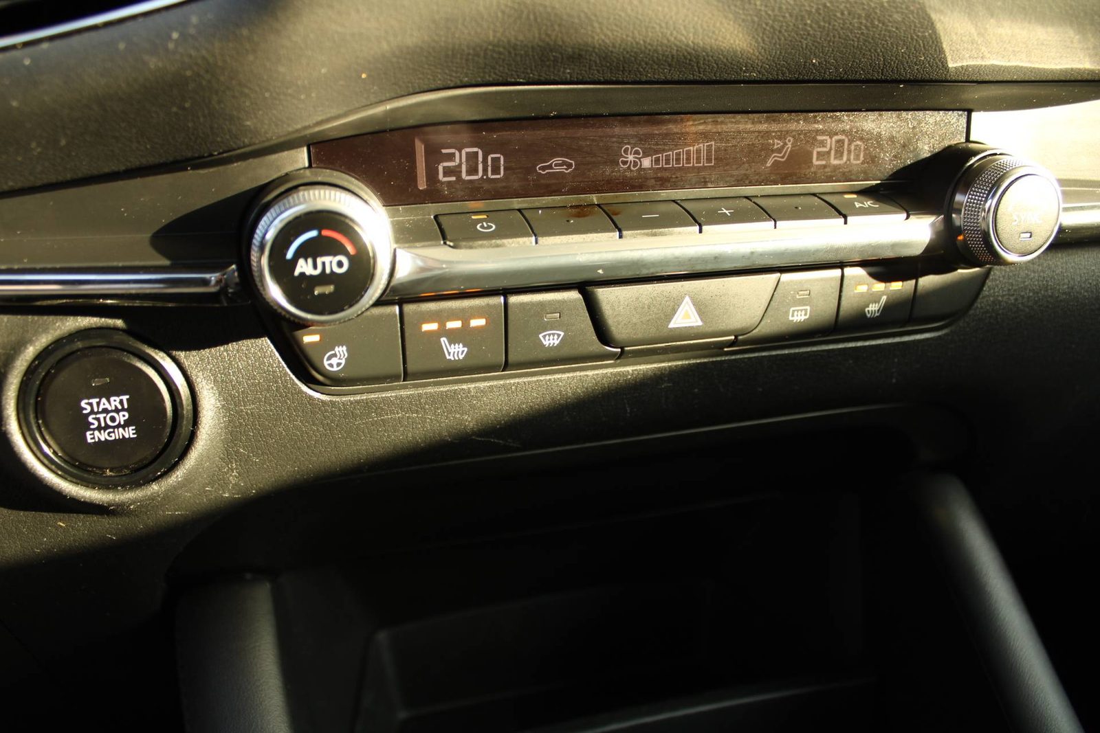 2023 Mazda 3 — fotografija 25
