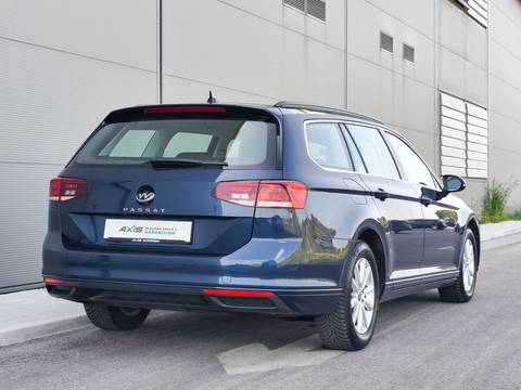 2021 Volkswagen Passat — sličica 21