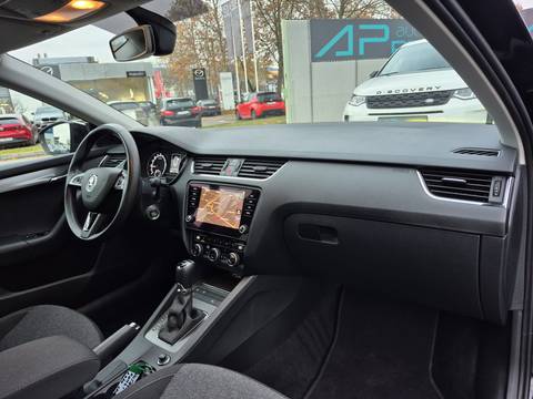 2020 Škoda Octavia Combi — sličica 22