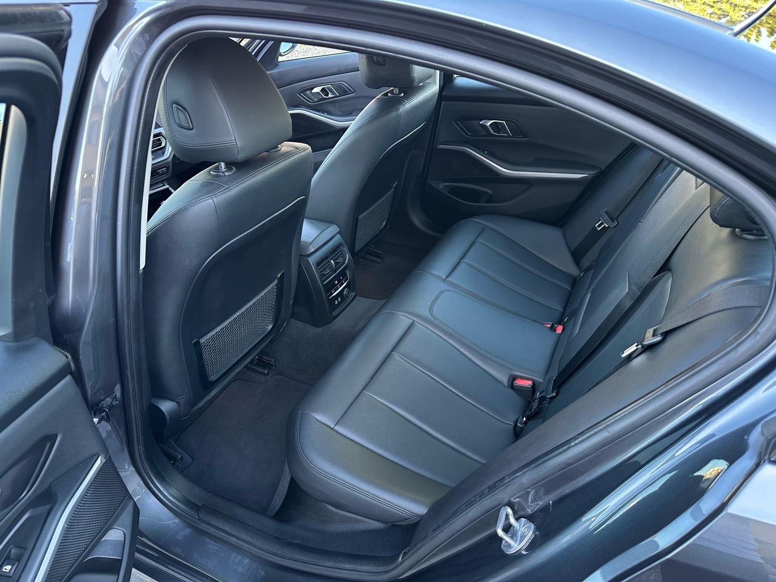 2020 BMW Serija 3 — fotografija 28
