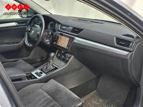 2021 Škoda Superb — sličica 6