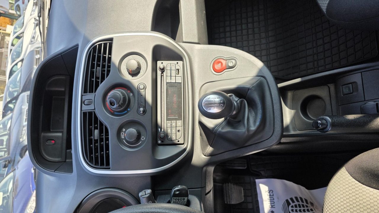 2021 Renault Kangoo Express — fotografija 8