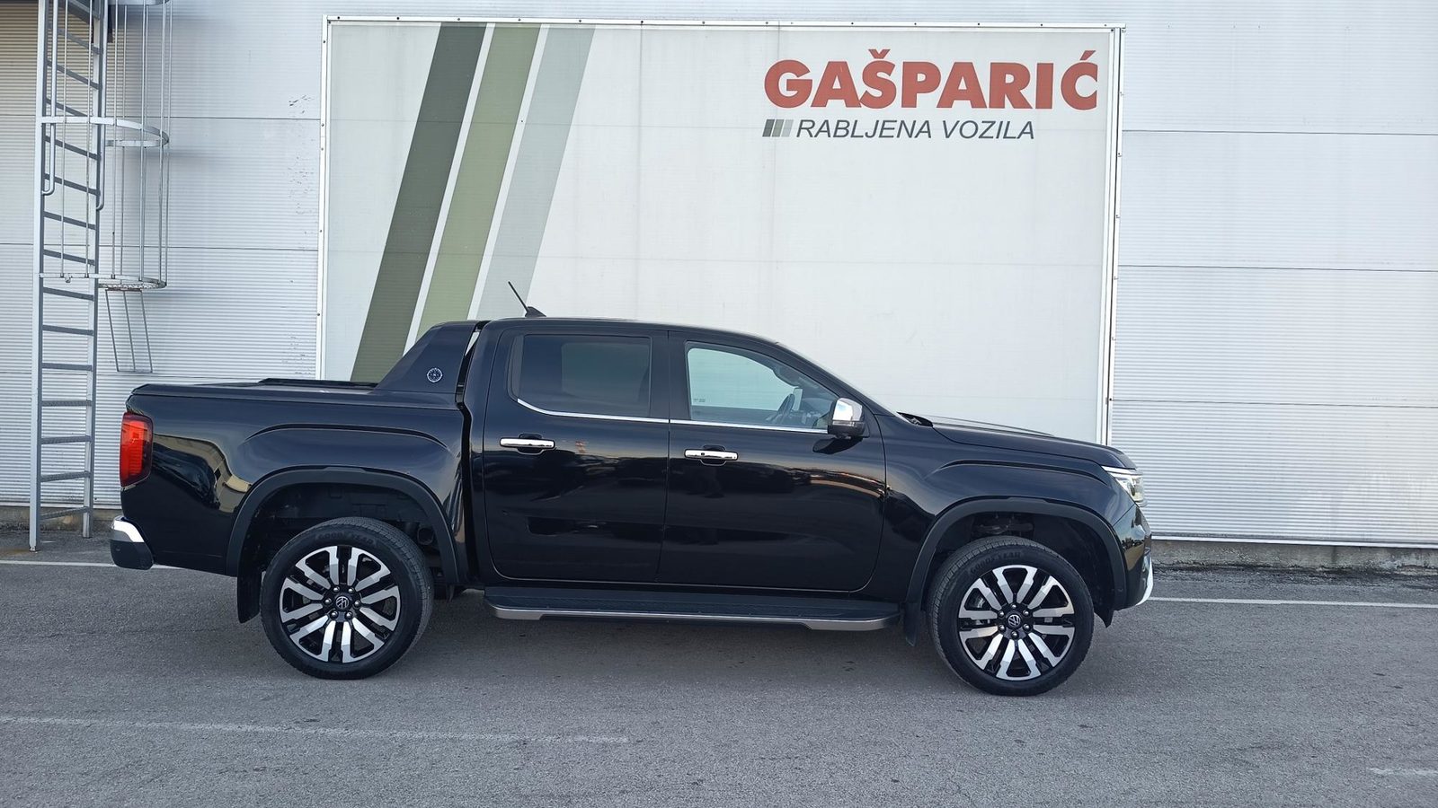 2023 Volkswagen Amarok — fotografija 4