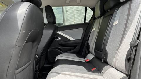 2023 Opel Astra — sličica 9