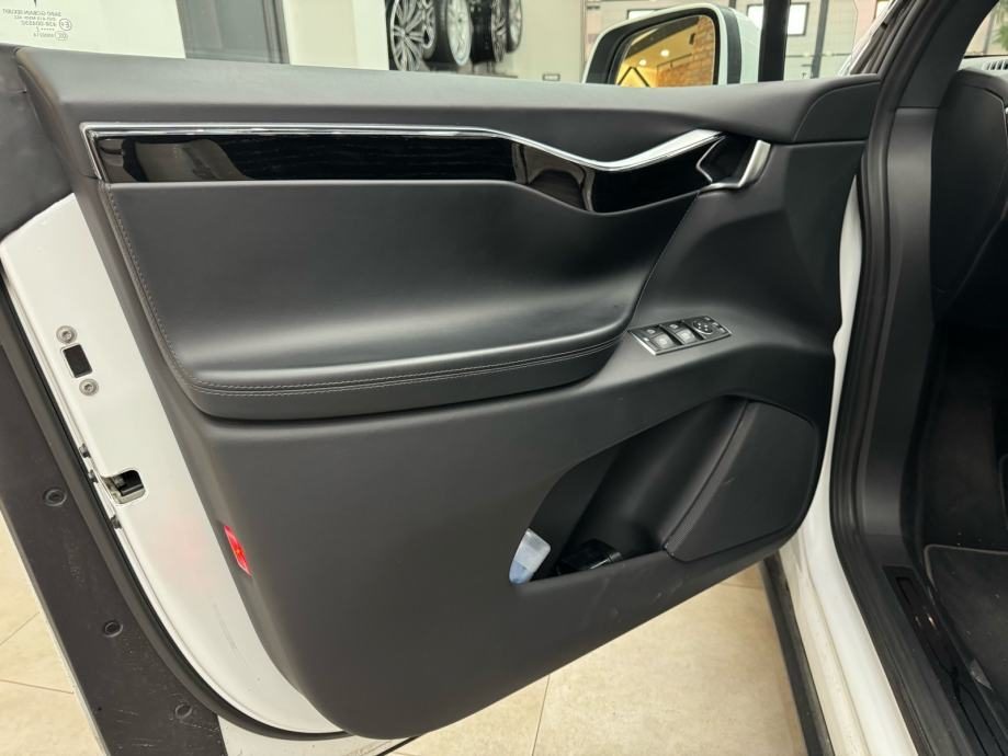 2017 Tesla Model — fotografija 6