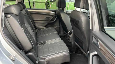 2023 Volkswagen Tiguan Allspace — sličica 10