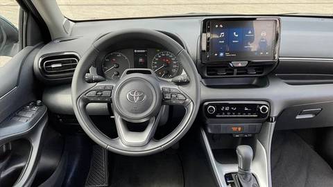 2026 Toyota Yaris — sličica 7