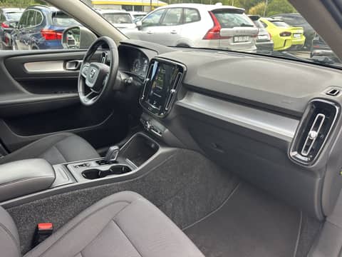 2020 Volvo XC40 — sličica 5