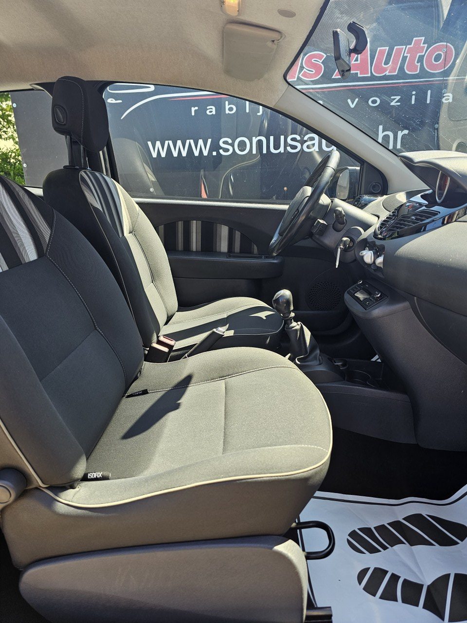 2015 Renault Twingo — fotografija 16