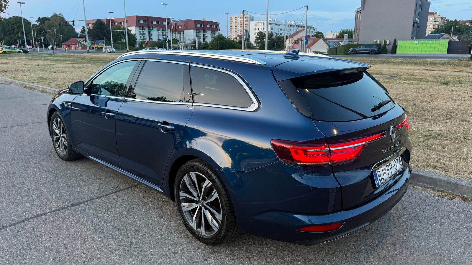 2021 Renault Talisman Grandtour — fotografija 16