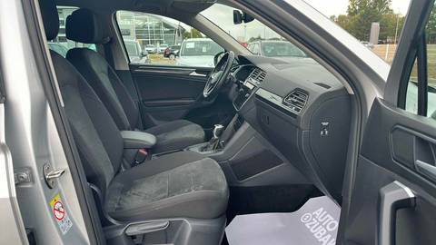 2021 Volkswagen Tiguan — sličica 9