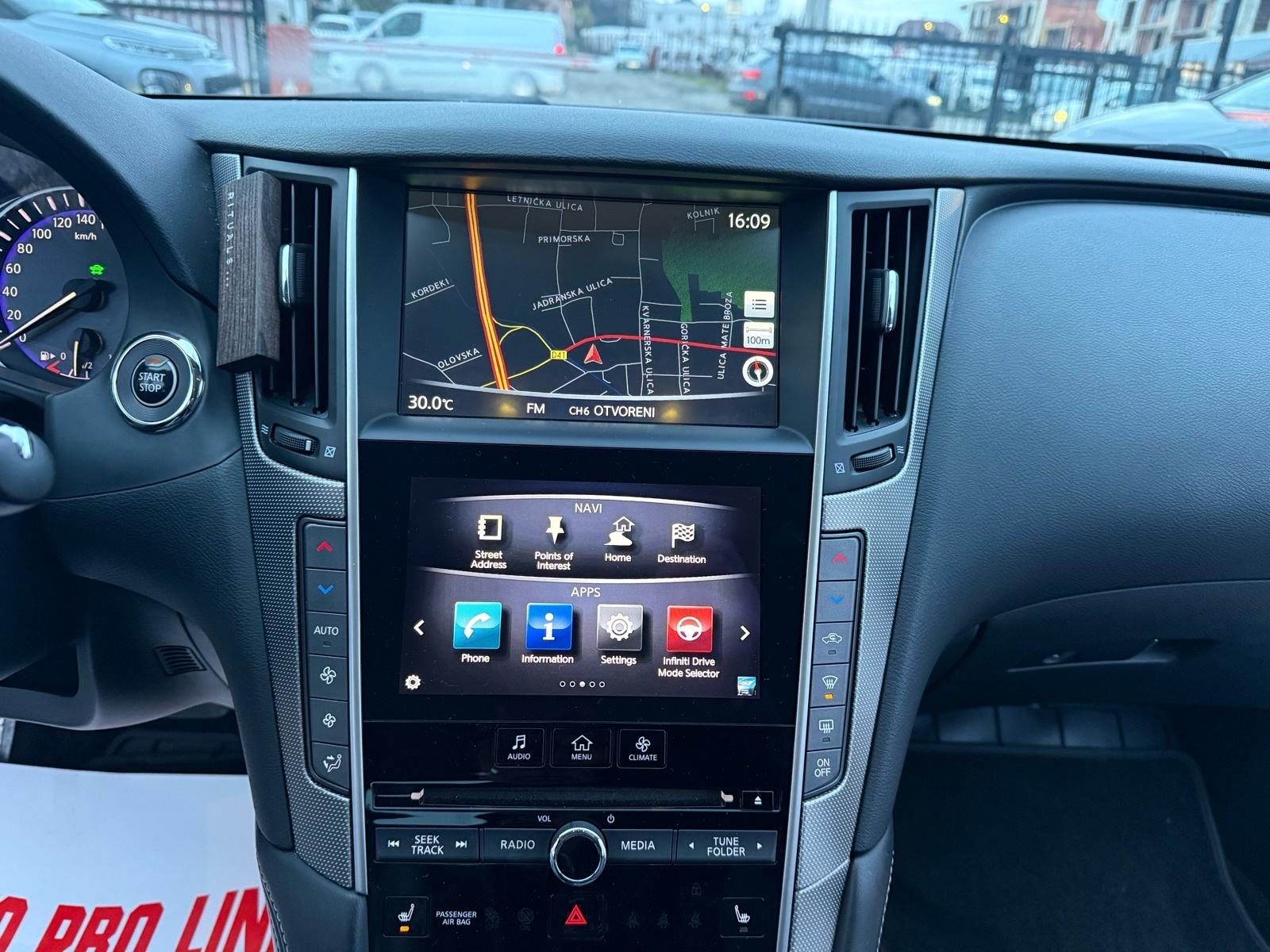 2014 Infiniti Q50 — fotografija 18