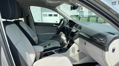 2019 Volkswagen Tiguan — sličica 9
