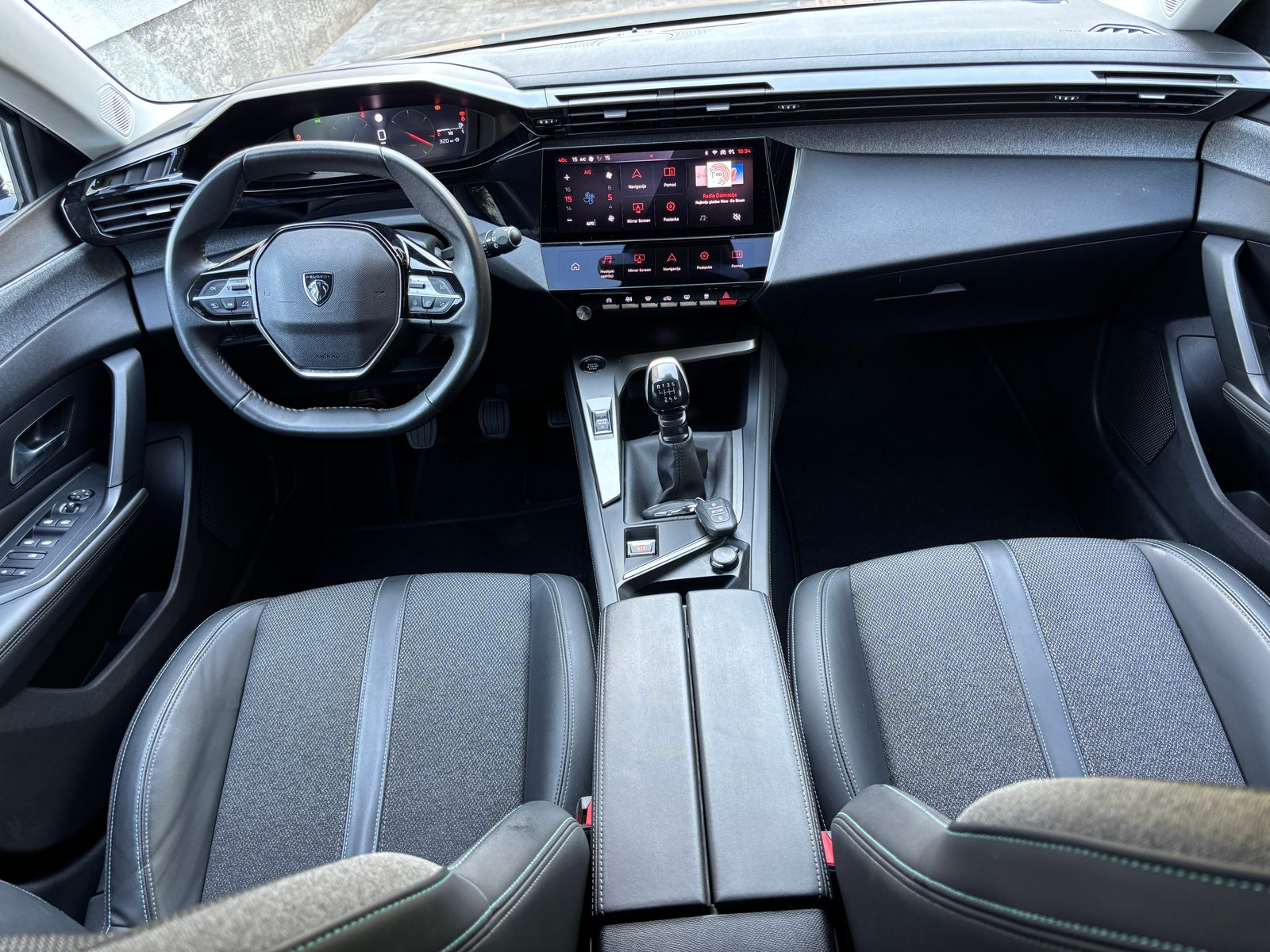2023 Peugeot 308 — fotografija 21