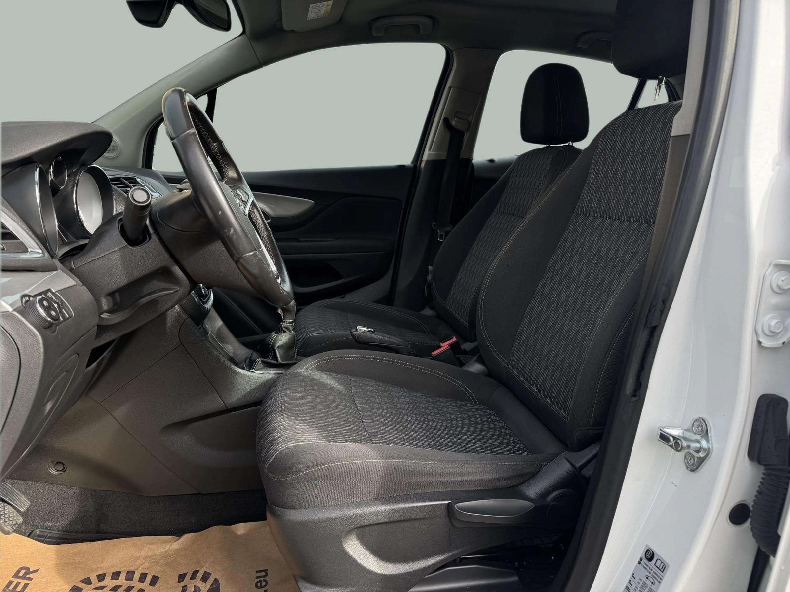 2015 Opel Mokka — fotografija 8