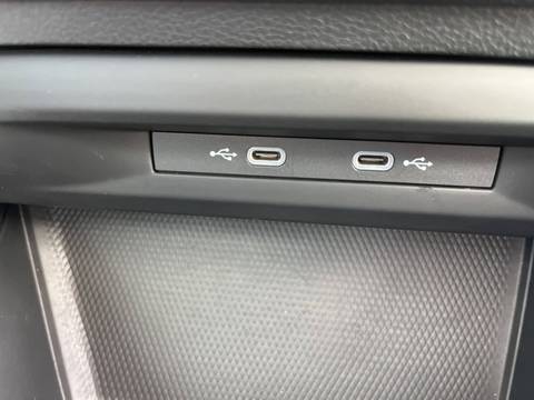 2024 Volkswagen Golf — sličica 23