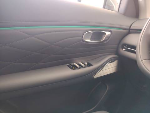 2026 Geely Starray EM-i — sličica 27
