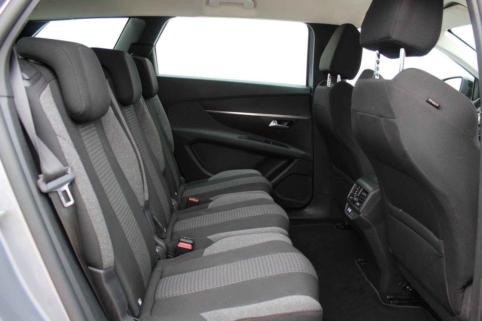 2021 Peugeot 5008 — fotografija 13