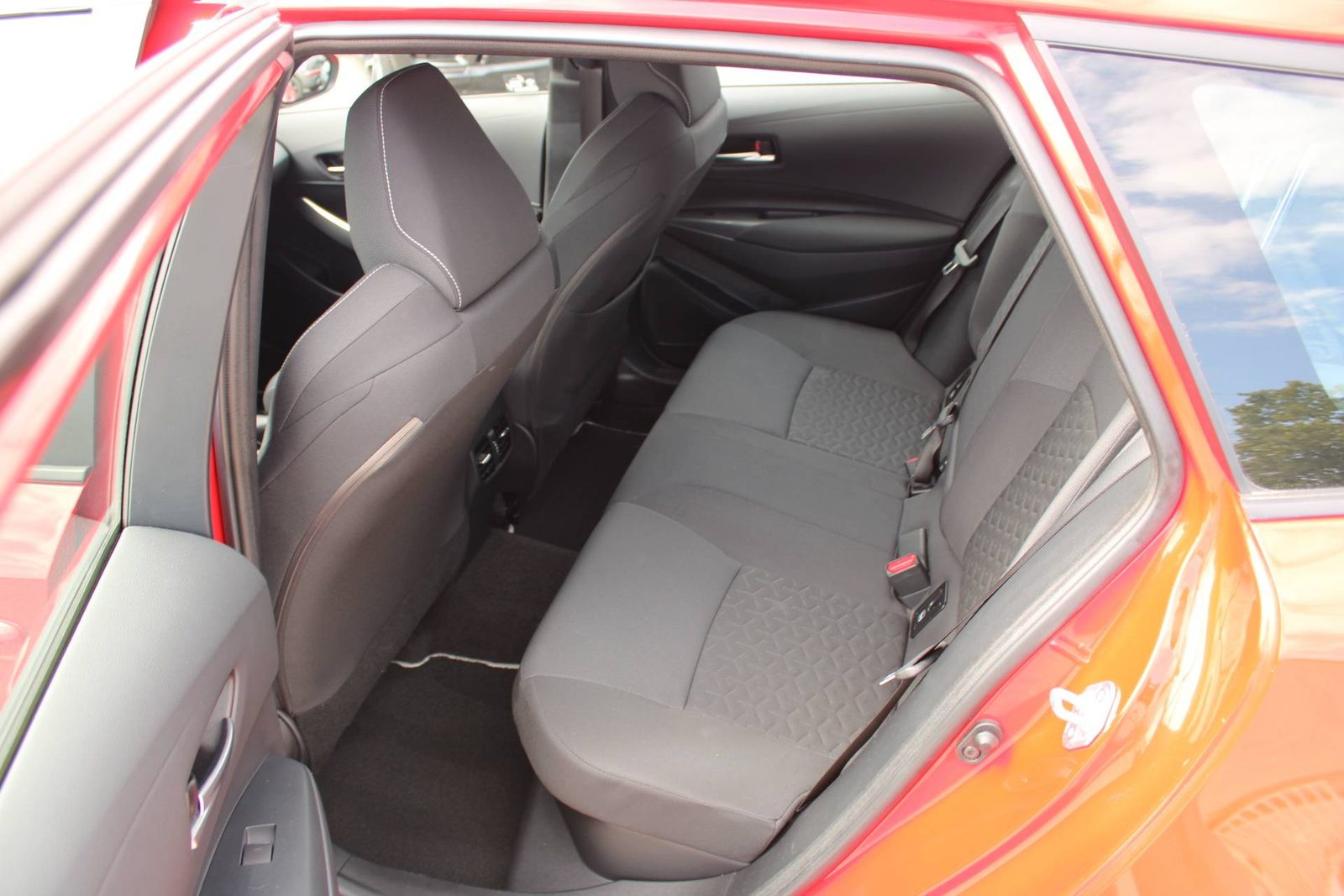 2021 Toyota Corolla Wagon — fotografija 12