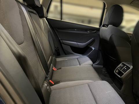 2022 Škoda Octavia Combi — sličica 18