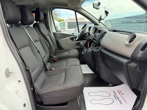 2015 Renault Trafic — sličica 22